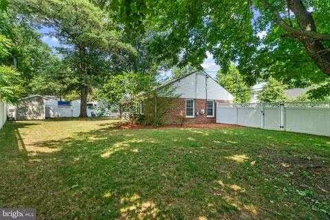 Exterior - 117 Oakwood Rd, Edgewater, MD 21037 photo 13 of 15