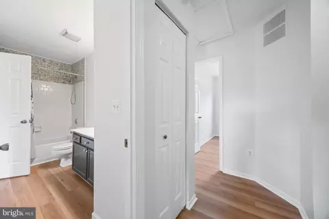 Entry Way - 313 Cool Breeze Ct, Pasadena, MD 21122 photo 3 of 5
