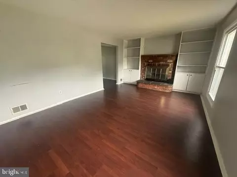 Living - 7879 Chalice Rd, Severn, MD 21144 photo 5 of 6