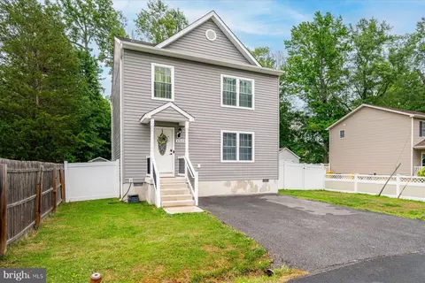 4909 Olive St, Shady Side, MD 20764
