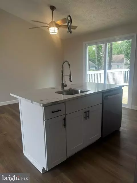 Kitchen - 1407 Gesna Dr, Hanover, MD 21076 photo 4 of 10