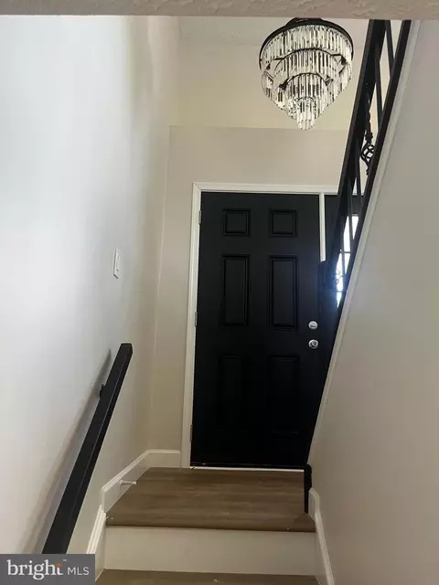Entry Way - 1407 Gesna Dr, Hanover, MD 21076 photo 1 of 10