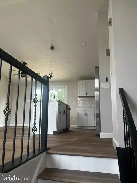 Entry Way - 1407 Gesna Dr, Hanover, MD 21076 photo 3 of 12