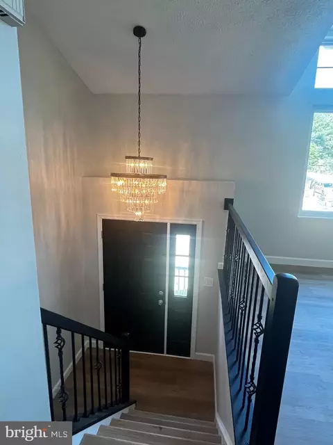Entry Way - 1407 Gesna Dr, Hanover, MD 21076 photo 4 of 10