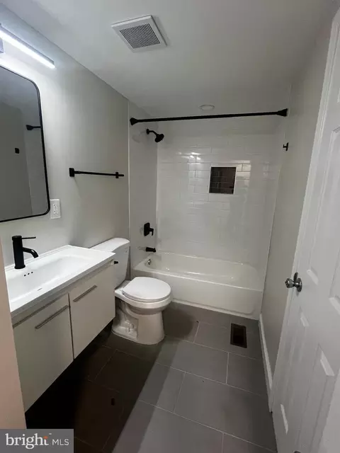 Bath - 1407 Gesna Dr, Hanover, MD 21076 photo 2 of 13