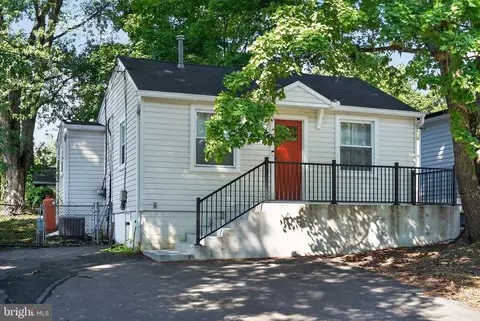 3670 5th Ave, Edgewater, MD 21037