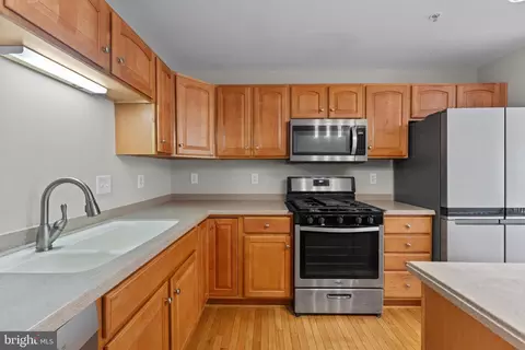 Kitchen - 1504 Falling Brook Ct, Odenton, MD 21113 photo 3 of 4