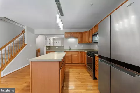 Kitchen - 1504 Falling Brook Ct, Odenton, MD 21113 photo 2 of 4