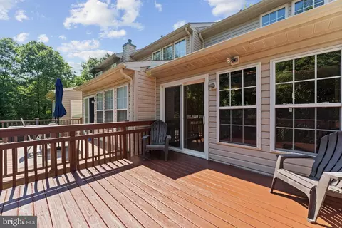 Exterior - 1504 Falling Brook Ct, Odenton, MD 21113 photo 4 of 8