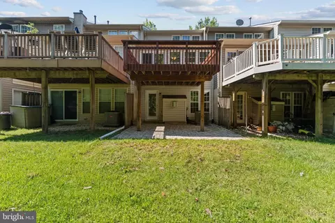 Exterior - 1504 Falling Brook Ct, Odenton, MD 21113 photo 6 of 8