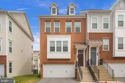 7715 Cresap Ln, Hanover, MD 21076