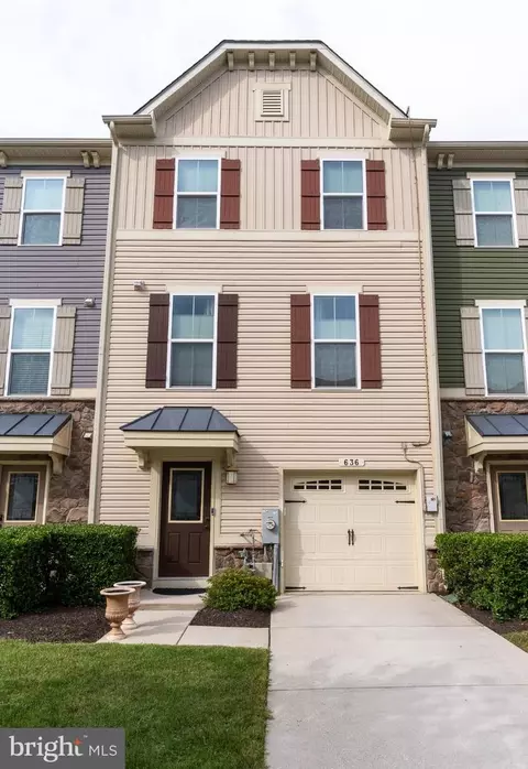 636 Foxwood Dr, Glen Burnie, MD 21060
