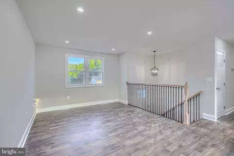Living - 7518 Harmans Rd, Harmans, MD 21077 photo 2 of 4