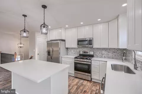 Kitchen - 7518 Harmans Rd, Harmans, MD 21077 photo 2 of 4