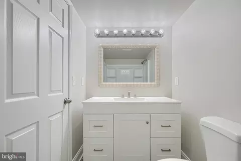 Bath - 7518 Harmans Rd, Harmans, MD 21077 photo 3 of 3