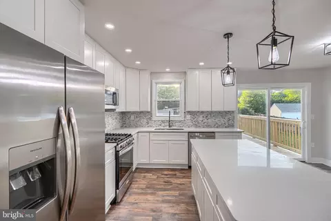 Kitchen - 7518 Harmans Rd, Harmans, MD 21077 photo 4 of 4