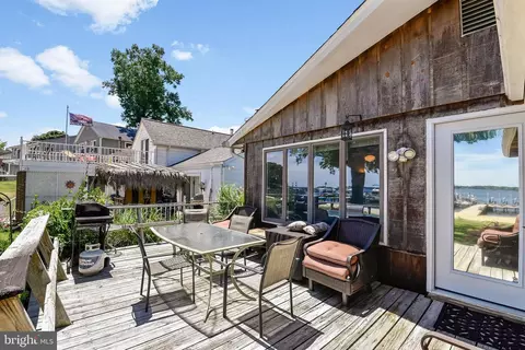 Exterior - 3440 S River Ter, Edgewater, MD 21037 photo 7 of 10
