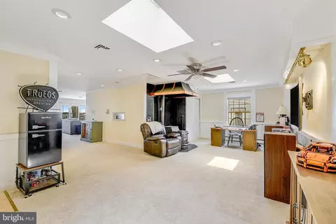 Entry Way - 3440 S River Ter, Edgewater, MD 21037 photo 1 of 1