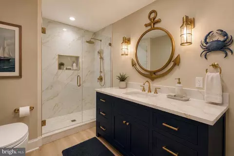 Bath - 3440 S River Ter, Edgewater, MD 21037 photo 4 of 6
