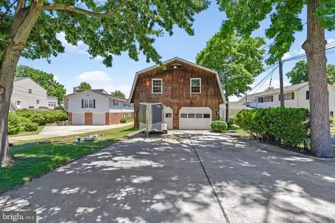 Exterior - 3440 S River Ter, Edgewater, MD 21037 photo 6 of 10