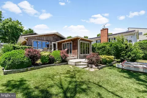 Exterior - 3440 S River Ter, Edgewater, MD 21037 photo 3 of 10