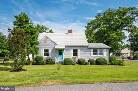 812 Bay View Dr, Deale, MD 20751