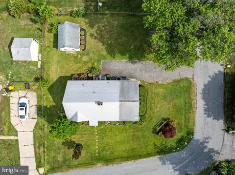 View/Area - 812 Bay View Dr, Deale, MD 20751 photo 6 of 14