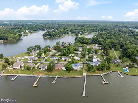 View/Area - 812 Bay View Dr, Deale, MD 20751 photo 2 of 14