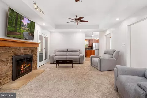 Living - 6456 Meadowlark Dr, Dunkirk, MD 20754 photo 2 of 2