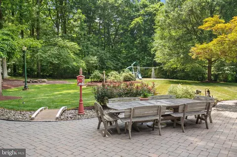 Exterior - 6456 Meadowlark Dr, Dunkirk, MD 20754 photo 6 of 27