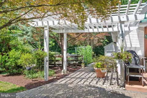 Exterior - 6456 Meadowlark Dr, Dunkirk, MD 20754 photo 15 of 27