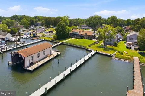 View/Area - 3689 1st Ave, Edgewater, MD 21037 photo 1 of 11
