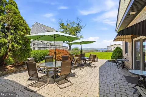Exterior - 3689 1st Ave, Edgewater, MD 21037 photo 6 of 11