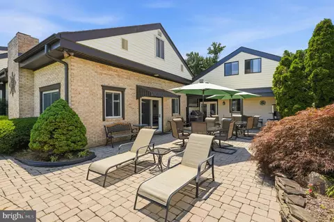 Exterior - 3689 1st Ave, Edgewater, MD 21037 photo 7 of 11