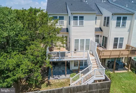 Exterior - 1329 Peppertree Ct, Crofton, MD 21114 photo 6 of 7