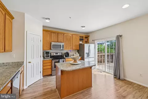 Kitchen - 1035 Railbed Dr, Odenton, MD 21113 photo 2 of 2