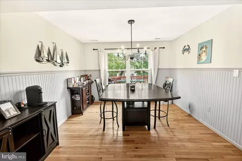 Dining - 3847 Holly Dr, Edgewater, MD 21037 photo 4 of 4