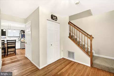 Entry Way - 3847 Holly Dr, Edgewater, MD 21037 photo 3 of 4
