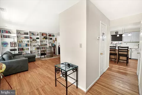 Entry Way - 3847 Holly Dr, Edgewater, MD 21037 photo 1 of 4