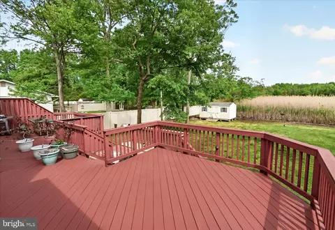 Exterior - 3847 Holly Dr, Edgewater, MD 21037 photo 10 of 16