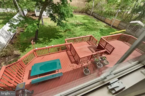 Exterior - 3847 Holly Dr, Edgewater, MD 21037 photo 5 of 16