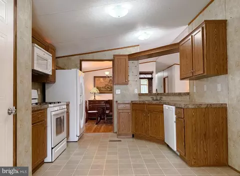 309 Berts Dr, Lothian, MD 20711 photo 12