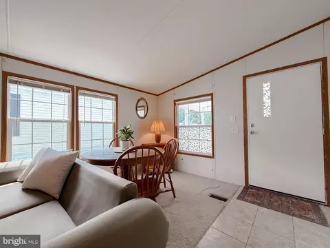 309 Berts Dr, Lothian, MD 20711 photo 7