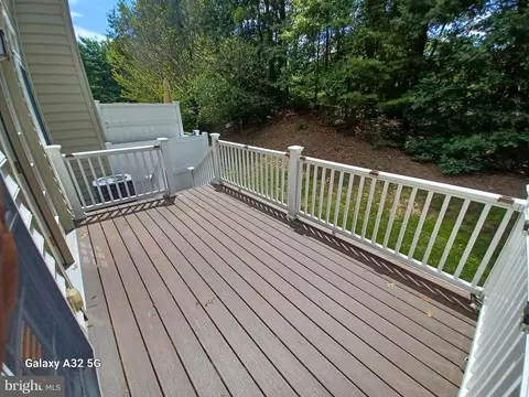 Exterior - 7232 Fair Oak Dr, Hanover, MD 21076 photo 3 of 3