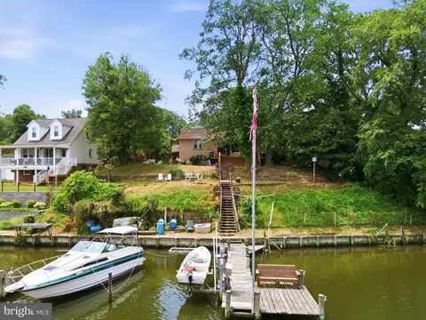 Exterior - 626 Laurel Dr, Pasadena, MD 21122 photo 3 of 5