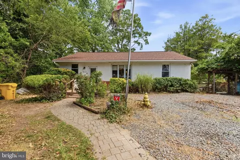 Other - 626 Laurel Dr, Pasadena, MD 21122 photo 2 of 4