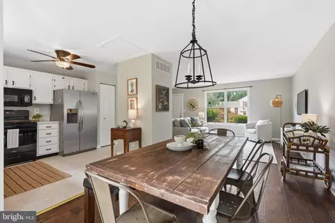 Dining - 1007 Tasker Ln, Arnold, MD 21012 photo 3 of 3