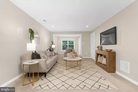 Living - 2431 Killarney Ter, Odenton, MD 21113 photo 4 of 5