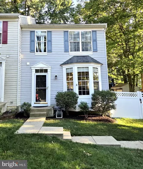 1208 Greyswood Rd, Odenton, MD 21113