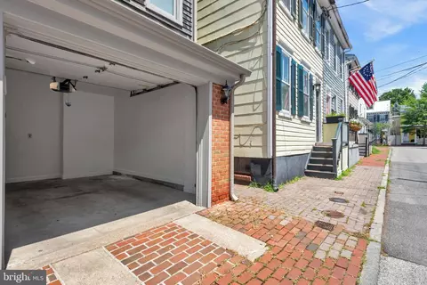 Exterior - 12 Union St, Annapolis, MD 21401 photo 4 of 13